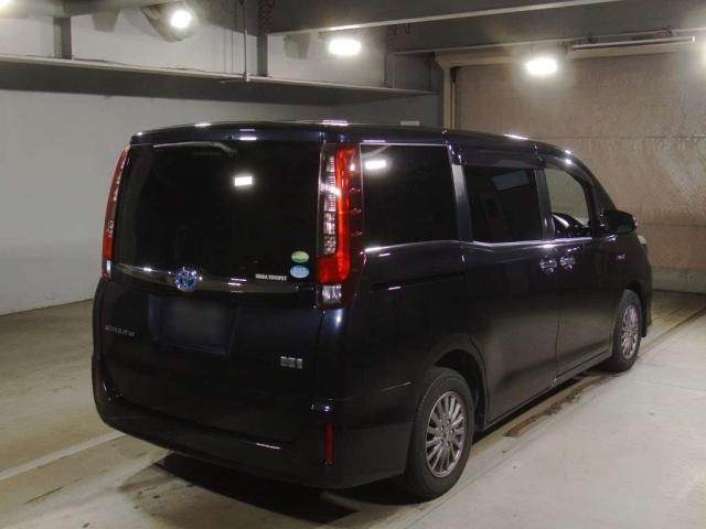 TOYOTA ESQUIRE 2016