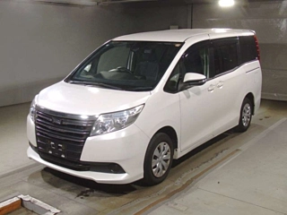 TOYOTA NOAH 2016