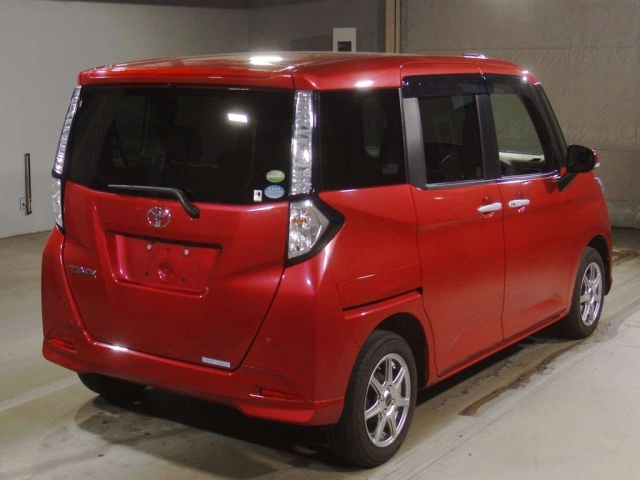 TOYOTA TANK 2018
