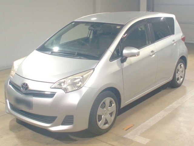 TOYOTA RACTIS 2013