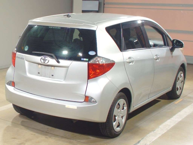 TOYOTA RACTIS 2013