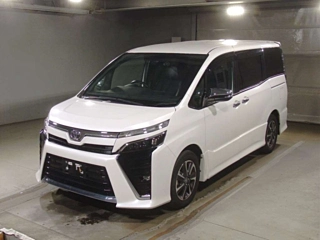 TOYOTA VOXY 2021