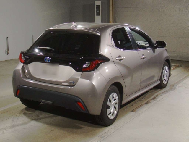 TOYOTA YARIS 2021