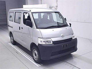 MAZDA BONGO VAN S413Z