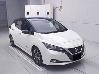 NISSAN LEAF ZE1