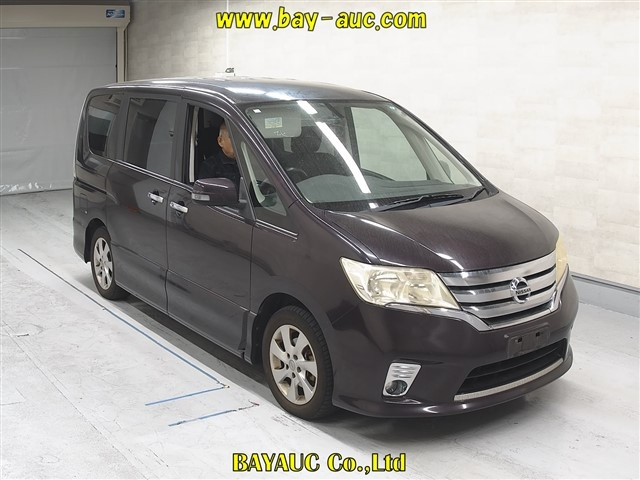 NISSAN SERENA 2011