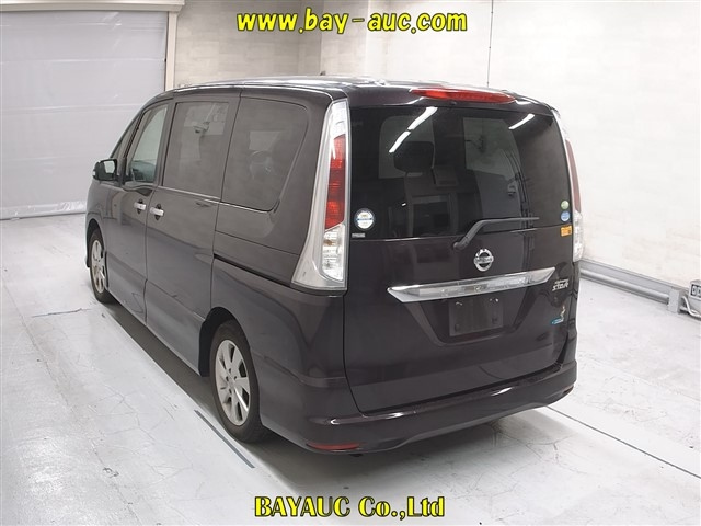 NISSAN SERENA 2011