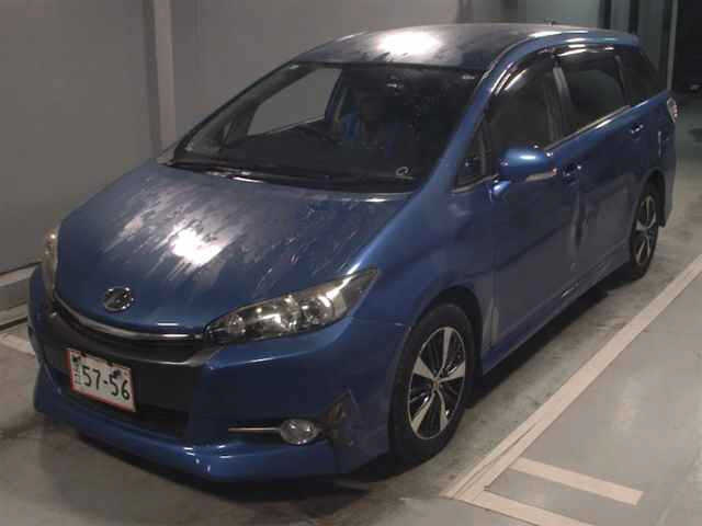 TOYOTA WISH 2013