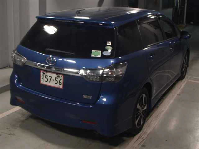 TOYOTA WISH 2013