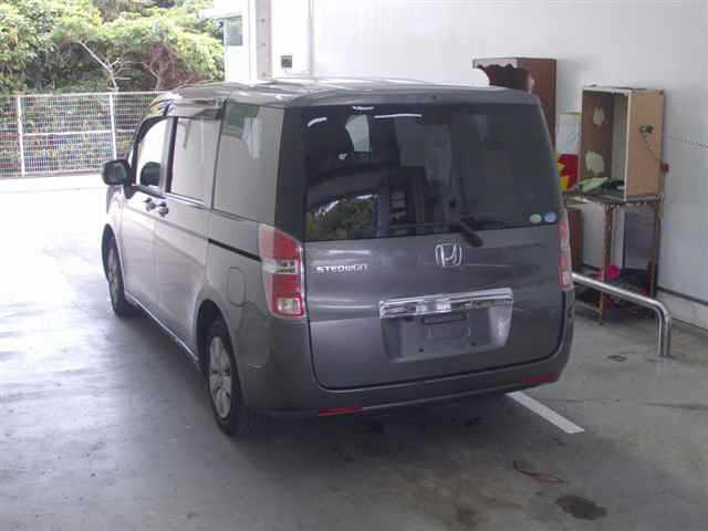 HONDA STEP WAGON 2011