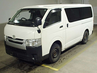 TOYOTA HIACE VAN