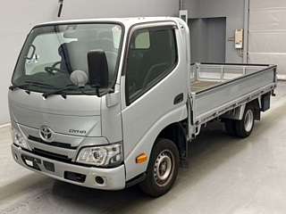 TOYOTA DYNA