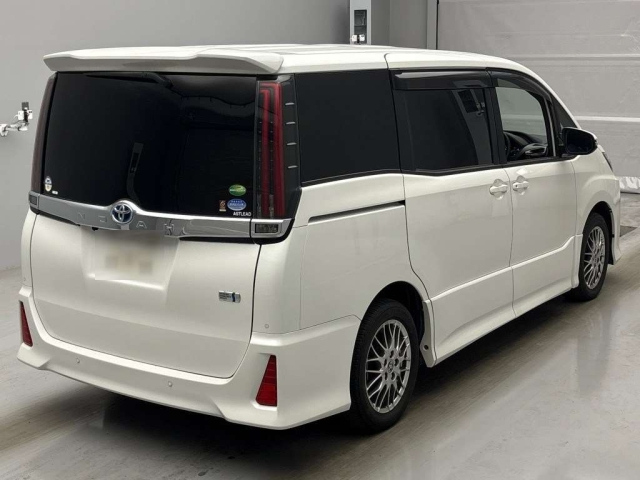 TOYOTA NOAH 2020