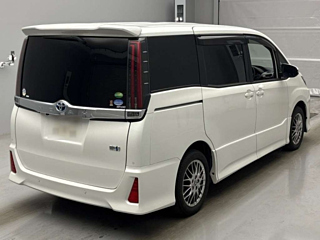 TOYOTA NOAH 2020
