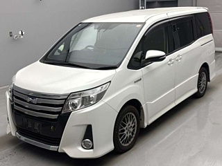 TOYOTA NOAH 2016