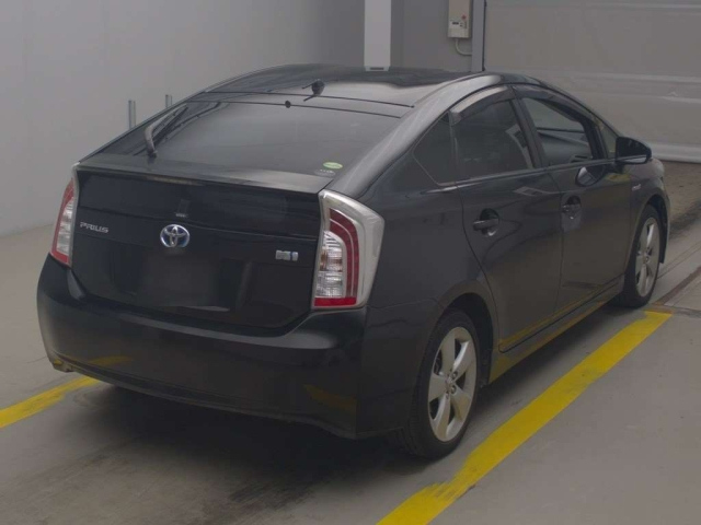 TOYOTA PRIUS 2013