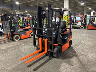TOYOTA FORKLIFT