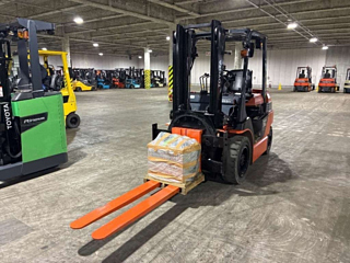 TOYOTA FORKLIFT