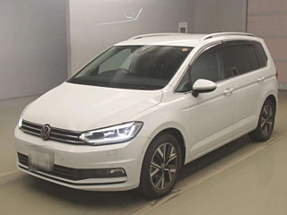 VOLKSWAGEN GOLF TOURAN