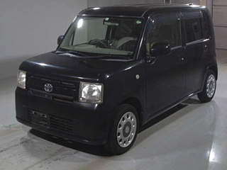 TOYOTA PIXIS SPACE