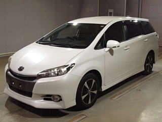 TOYOTA WISH 2017