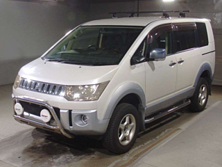 MITSUBISHI DELICA D5