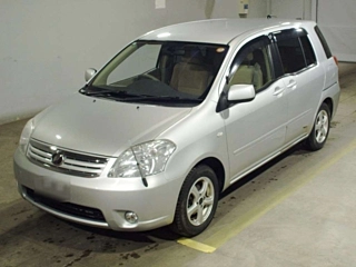 TOYOTA RAUM