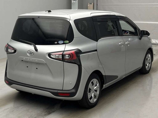 TOYOTA SIENTA 2019