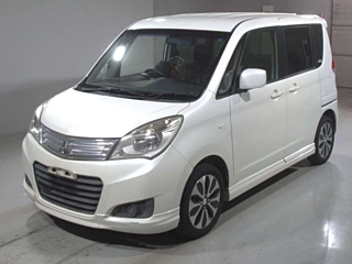 MITSUBISHI DELICA D2