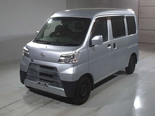 TOYOTA PIXIS VAN