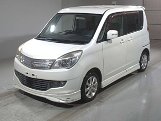 MITSUBISHI DELICA D2