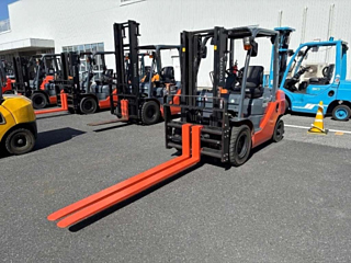 TOYOTA FORKLIFT