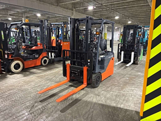 TOYOTA FORKLIFT