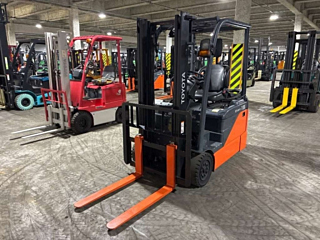 TOYOTA FORKLIFT