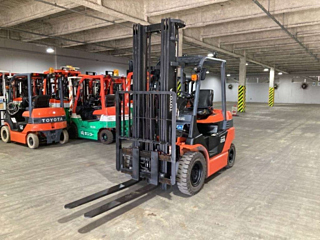 TOYOTA FORKLIFT