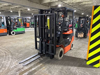 TOYOTA FORKLIFT