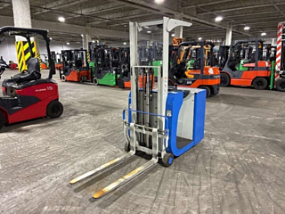 TOYOTA FORKLIFT