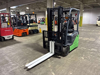 TOYOTA FORKLIFT