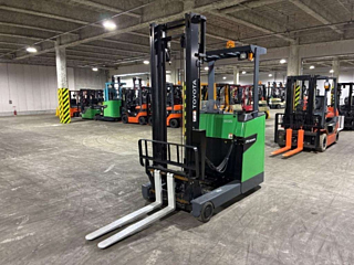 TOYOTA FORKLIFT