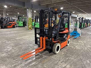 TOYOTA FORKLIFT