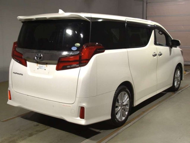 TOYOTA ALPHARD 2018