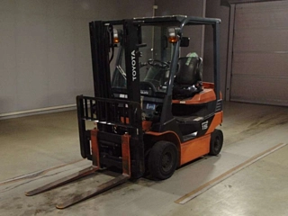 TOYOTA FORKLIFT