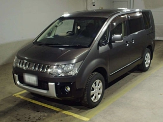 MITSUBISHI DELICA D5