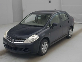 NISSAN TIIDA LATIO