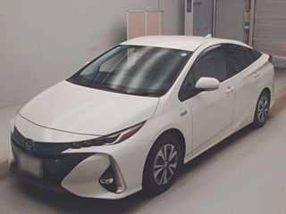 TOYOTA PRIUS PHV