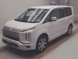 MITSUBISHI DELICA D5