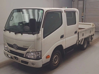 TOYOTA DYNA