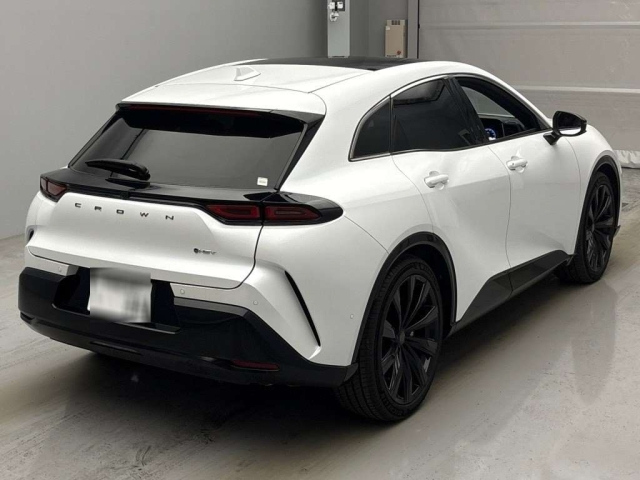 TOYOTA CROWN SPORT 2024