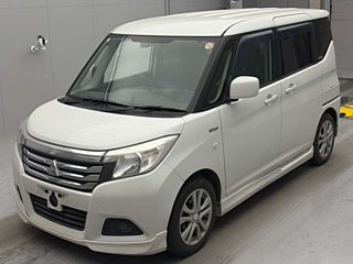 MITSUBISHI DELICA D2