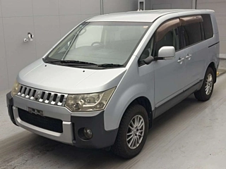 MITSUBISHI DELICA D5